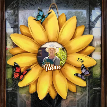 Custom Photo The World Best Nana - Family Personalized Custom Home Decor Wood Sign - House Warming Gift For Mom, Grandma